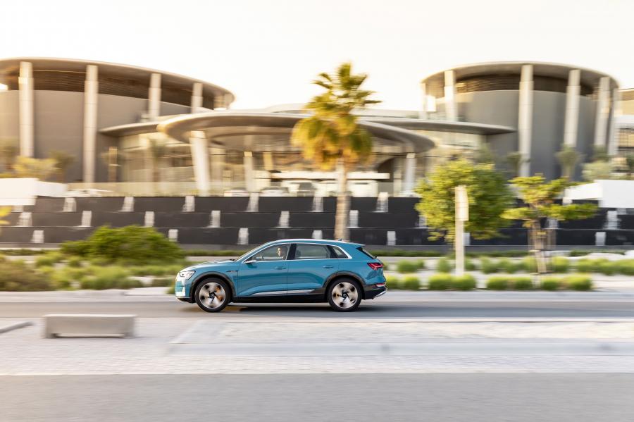  Audi e-tron 55 Quattro 2019 года  (WW) (фото 169 из 452)